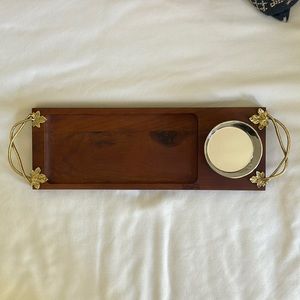 Brand new Michael Aram Ivy & Oak Dipping board. Gorgeous set for entertaining!